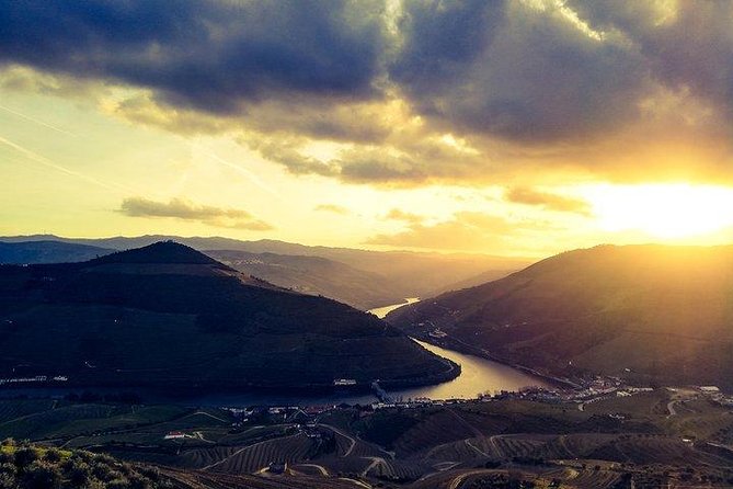 2 Days Douro Valley Tour - Douro Valley Wine Tour - Private Tour - All Included - The Rabelo boat ride gives you a different kind of Douro view