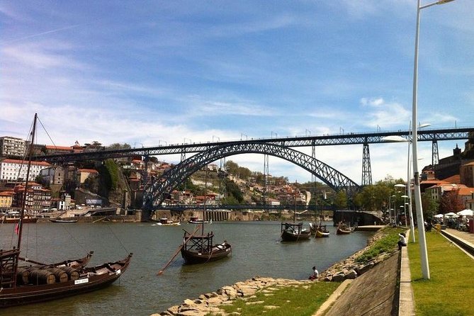 3-Hour Guided Walking Tour of Porto - Terreiro da Sé, the cathedral square that sets the tone (30 minutes)