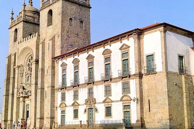 3 Hour Porto Essential Private Tour - Dom Luís I Bridge, Fernandina wall, and why the wine cellars matter