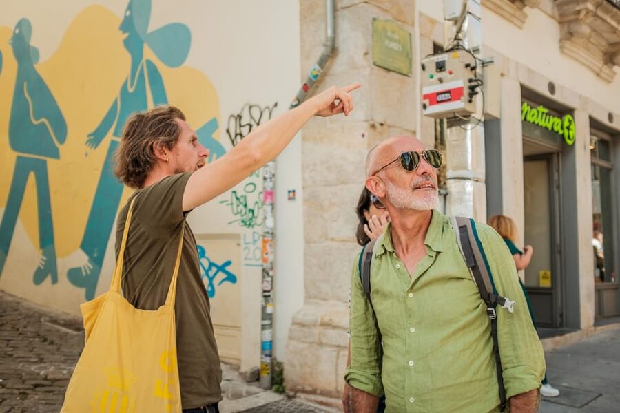 3-hour private guided walking tour of the BEST of Porto - Logistics that matter: what to bring and where you start from