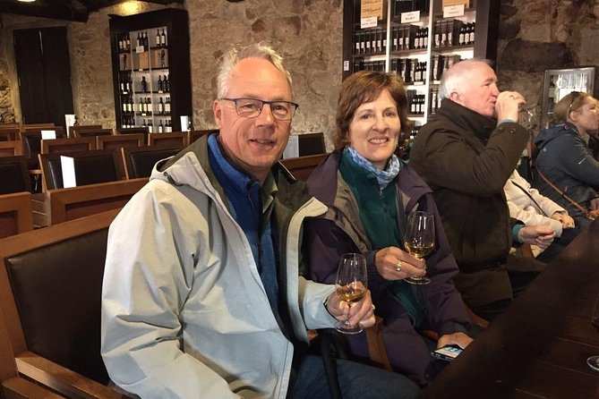 3 table wines & 5 Port wines + Tapas - Getting oriented at Porto Cathedral and the quick city primer