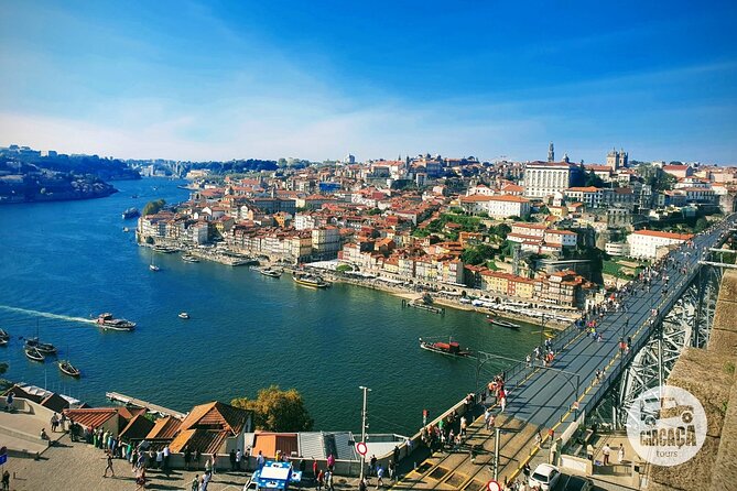 4-hour sightseeing tour in Porto - Porto Cathedral and Igreja do Carmo: Romanesque Meets Baroque Detail