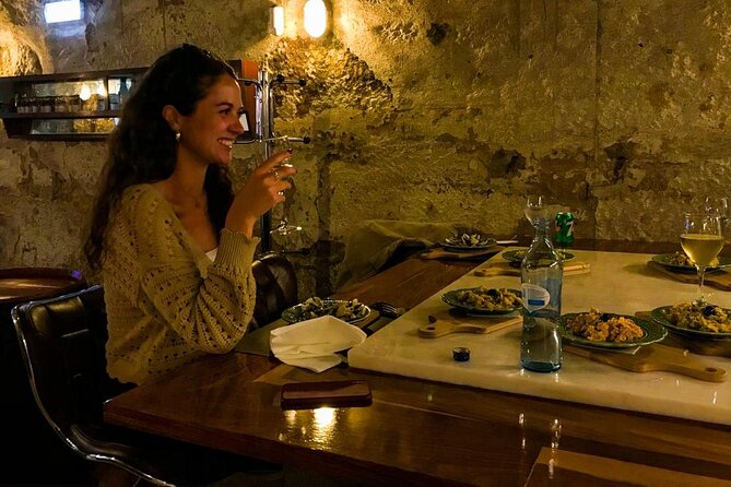4-Hour Traditional Portuguese Food & Wine Tour in Porto - Seafood and fish stops: Porto’s coast in a few bites