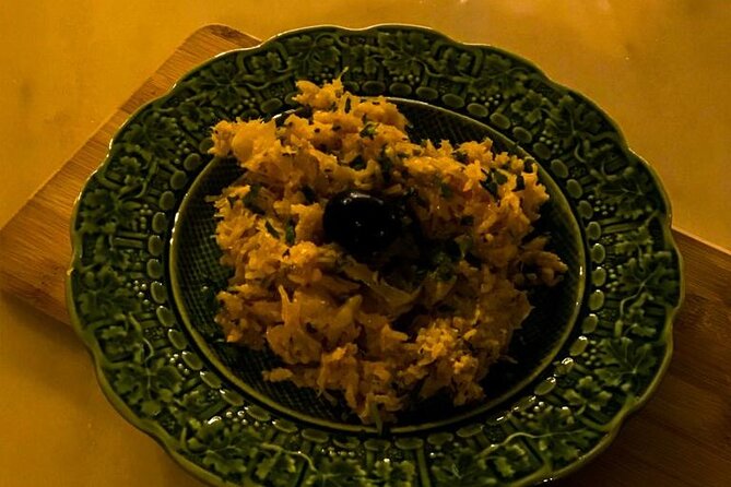 4-Hour Traditional Portuguese Food & Wine Tour in Porto - Meat dishes and Portuguese street food: where the comfort factor shows up