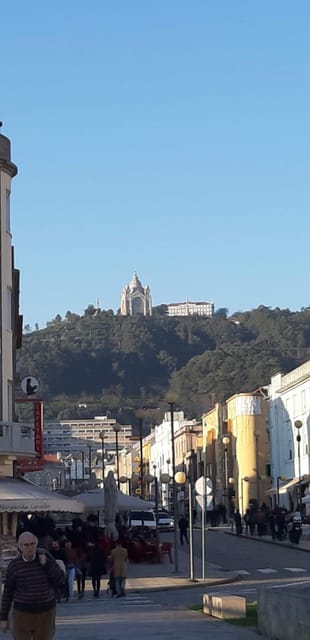 4x4 & Vinho Verde with transportation to the activity - The story of Vinho Verde and the grape-to-glass process