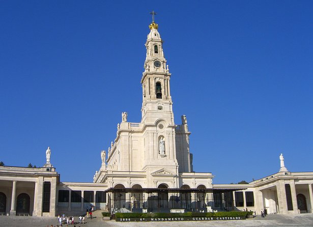 6-Day Lisbon, Fatima & Coimbra from Porto - Optional Tours: Fado Night, Sintra, Cascais, and Estoril