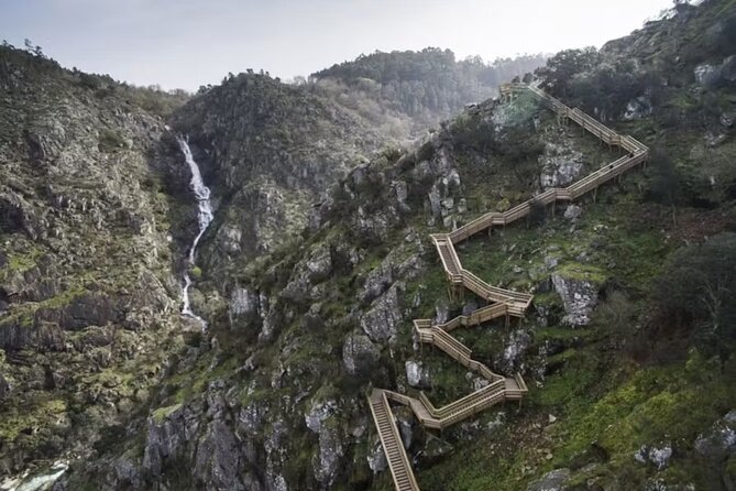 Adventure Paiva Passages: Suspension Bridge and Picnic | Porto - The included picnic at noon: food in nature, not a rushed stop