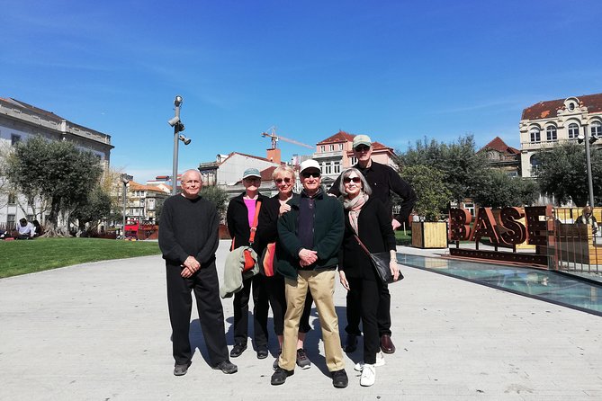 Authentic Oporto Walking Tour with Wine Tasting - Meeting Point, Pickup Options, and What to Watch For