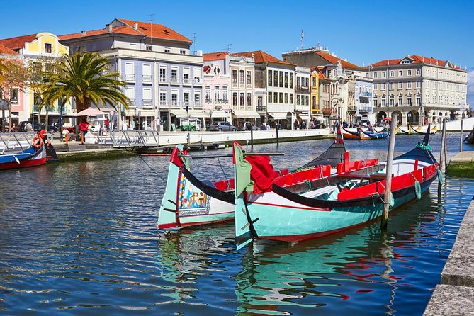 Aveiro and Costa Nova: Private Tour with Moliceiro Cruise Half Day - Costa Nova do Prado: striped fishermen houses and quick sea air