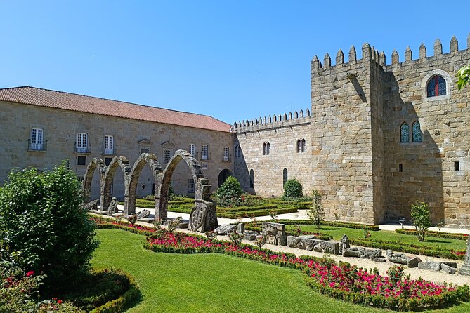 Best of Braga and Guimaraes Day Trip from Porto - UNESCO Centro Histórico: Medieval-Feeling Streets Without the Huge Crowds