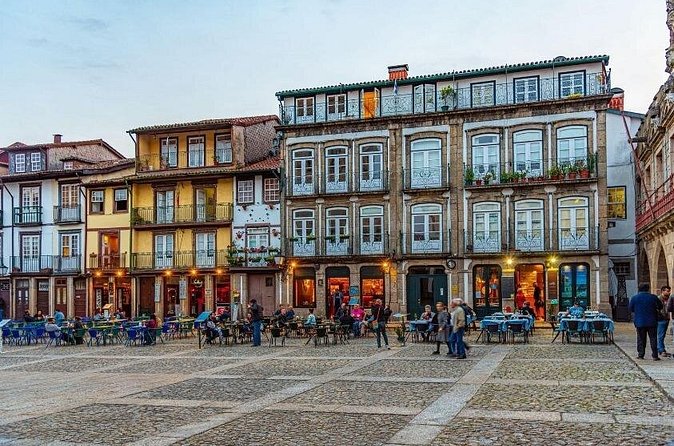 Braga and Guimaraes Private Daytrip From Porto - Entering Braga: walking old town with Catholic art and sacred sites