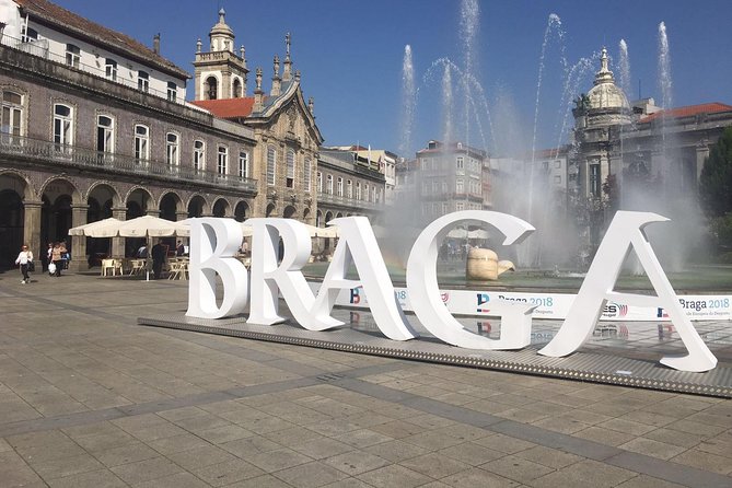 Braga and Guimarães Small Group Tour with Lunch From Porto - Meeting point, pickup timing, and how to avoid morning stress