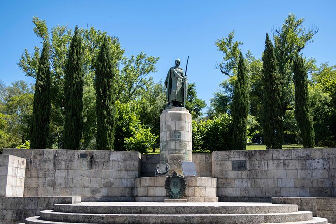 Braga and Guimarães Tour from Porto - Lunch break: plan for snacks either way