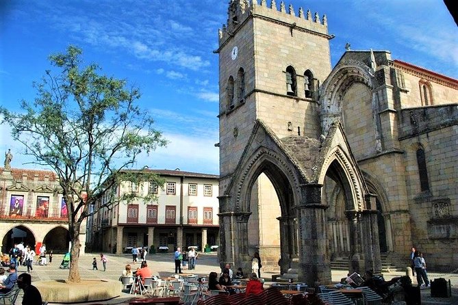 Braga & Guimarães Best-Of Private Tour – Customizable Experience - Price and value: what $256.78 per person really buys
