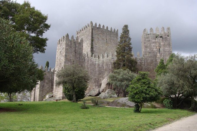 Braga & Guimarães Small Group Tour: Lunch & All Tickets Included - Bom Jesus do Monte: the sanctuary and staircase stop that sets the tone