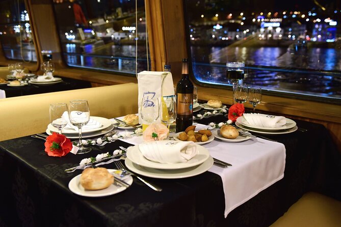 Christmas All Inclusive Dinner River Cruise with DJ on Board - The Christmas Menu on Board: All Inclusive Means Fewer Decisions