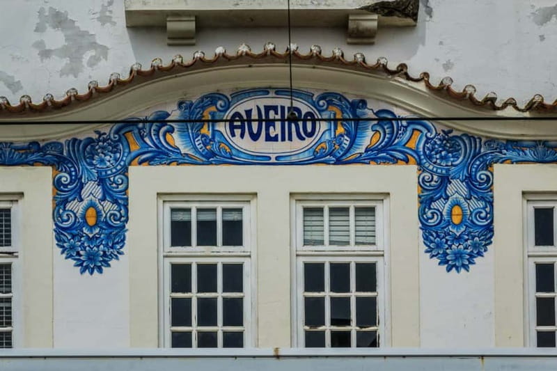 Coimbra & Aveiro Private Tour – Customizable Experience - Santa Cruz Monastery and the king’s tomb: why it’s worth your time