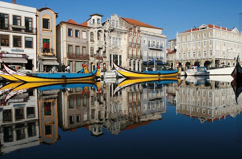Combo: Porto City Half-Day Tour & Aveiro Half-Day Tour - Moliceiro cruise on Aveiro’s canals: how to enjoy the hour