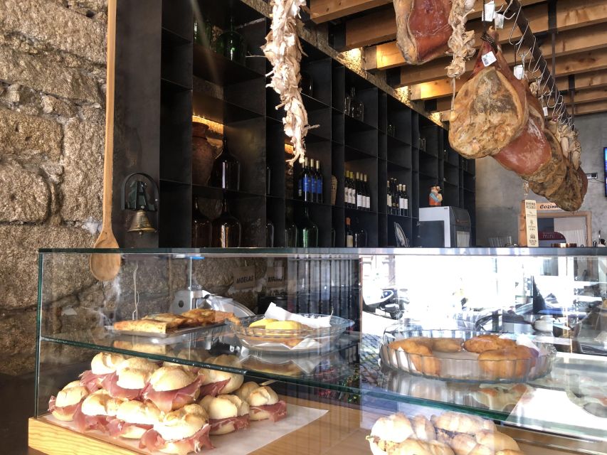 Córdoba: Discover the Soul of Spanish Natural Wine & Cuisine - Getting Started at Jugo Vinos in the Norte Region