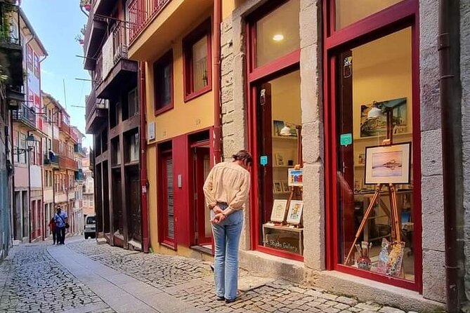 Create Watercolour With Hugo do Lago in Porto - What you actually paint: a Porto scene you can finish