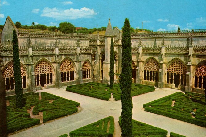 Day of Faith: Visit to the Sanctuary of Fatima - Timing and the return to Porto