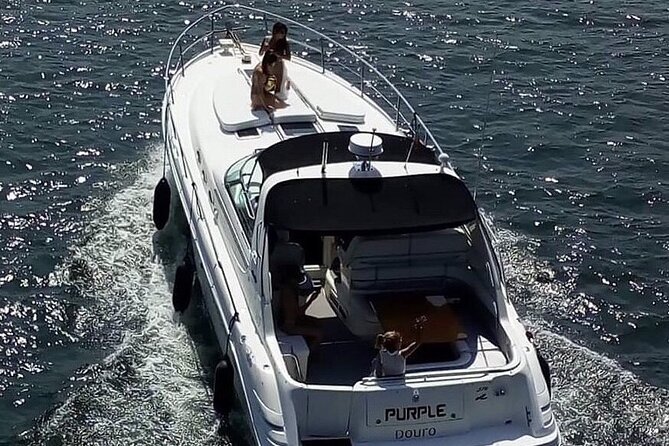 Day trip by private yacht to Curva da Lomba from Porto - Private Yacht Down the Douro, From Porto to Curva da Lomba