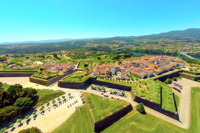 Day Trip from Porto to Santiago de Compostela and Valença - Porto to Santiago by minibus, and what 10 hours does to your schedule