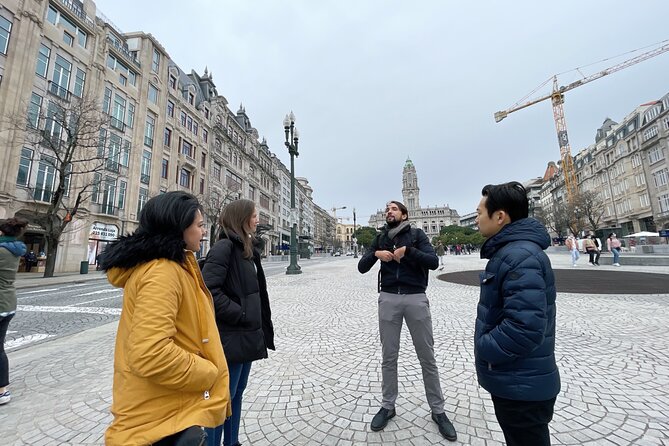 Discover Porto A Private Walking Tour with Authentic Tasting - Avenida dos Aliados, Porto’s grand boulevard moment