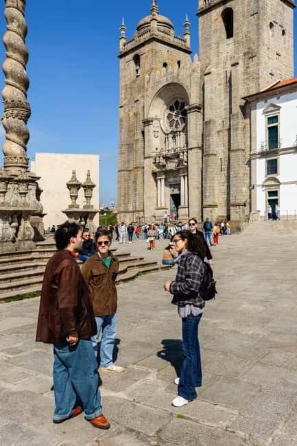 Discover Porto's Historical Roots Walking Tour - Starting at Vímara Peres, and getting your bearings fast