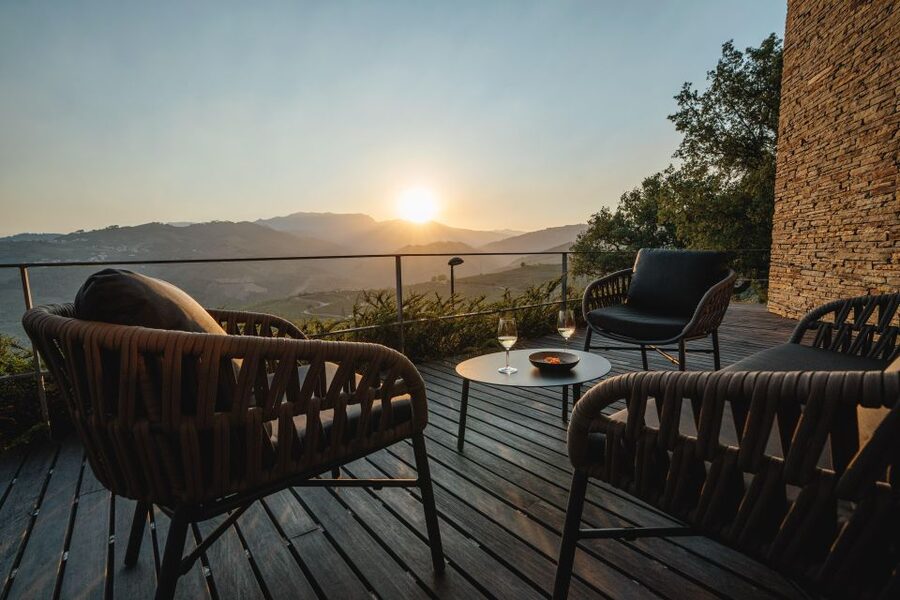 Douro Luxury - Private Cruise Premium Winery and Restaurant - Key points that shape your Douro day