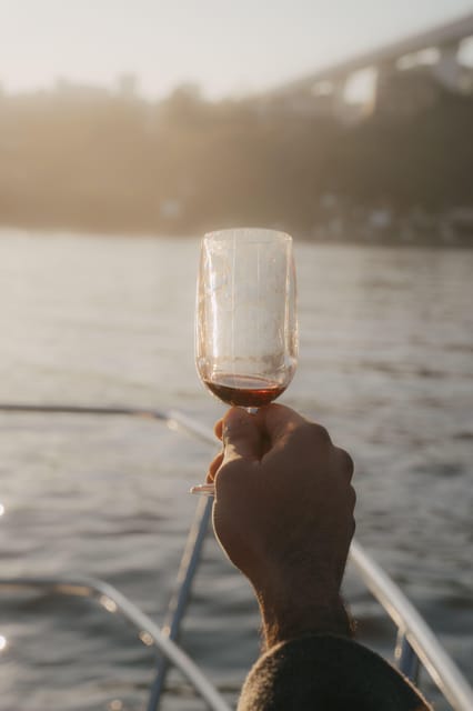 Douro River Cruise with Cheese & Tonic Porto in a Sailboat - Port Tonic tasting, cheeses, and the small pleasure of a proper break
