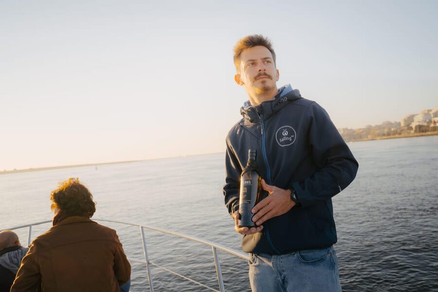 Douro River Cruise with Cheese & Tonic Porto in a Sailboat - The crew and captain factor: where comfort meets great explanations
