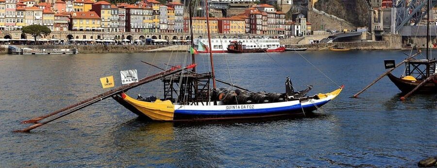 Douro River Cruise with Port Tasting and Lunch - Where this starts in Porto, and why location matters