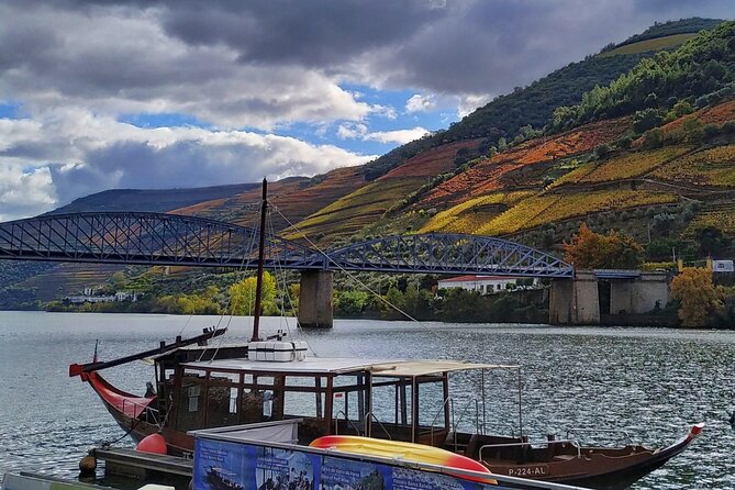 Douro Valley Prime Tour: Wine Tastings, Boat & Lunch from Porto - Why this Douro trip feels more personal than big-bus days