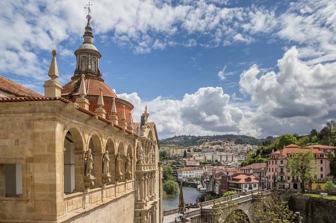 Douro Valley private tour with wine tasting and boat tour - Ponte de São Gonçalo: A 15-Minute Walk With Pilgrim History