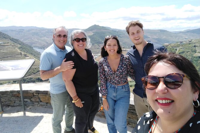 Douro Valley Small-Group Tour: 2 Wineries, Lunch, Optional Cruise - From Porto to the Douro, without wasting your morning
