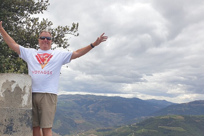 Douro Valley Tour Wine and breathtaking views - Pinhão and Peso da Régua: small-town pauses with bigger views