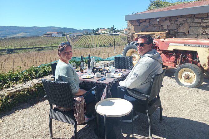 Douro Valley Vineyard Visits Wine Tasting Boat Ride and Lunch - Peso da Régua Vineyard Visit: guided tasting with more structure
