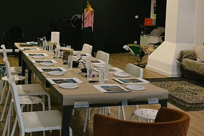 Downtown Porto Acrylic Painting Workshop for Groups or Individual - Value check: is it worth $47.66 for two hours?