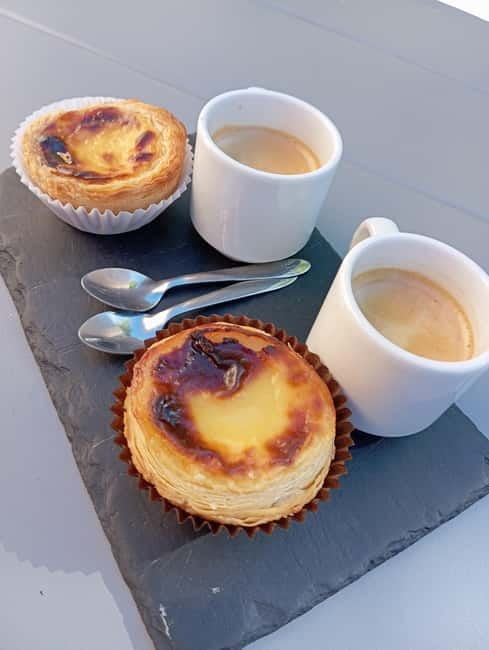 Eat Porto Like a Local: The Ultimate Full-Meal Food Tour - The hidden gem stop: when the tour shifts from snacks to a bigger bite