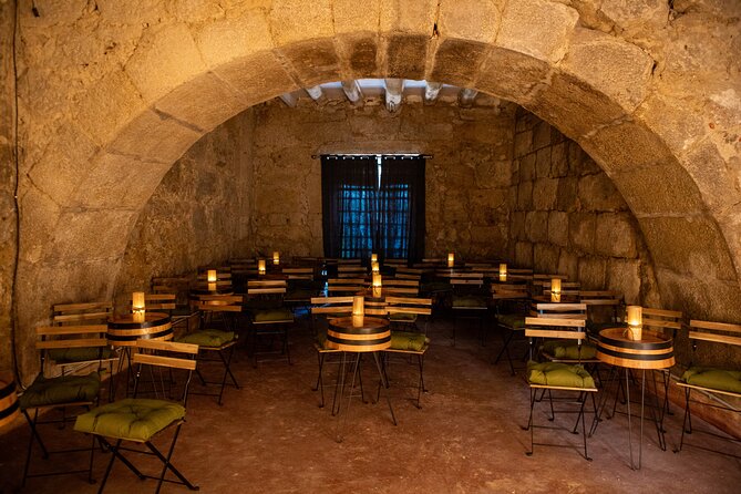 Entrance to The Fado House in São João Novo - When to go, and how to pair it with Porto evenings