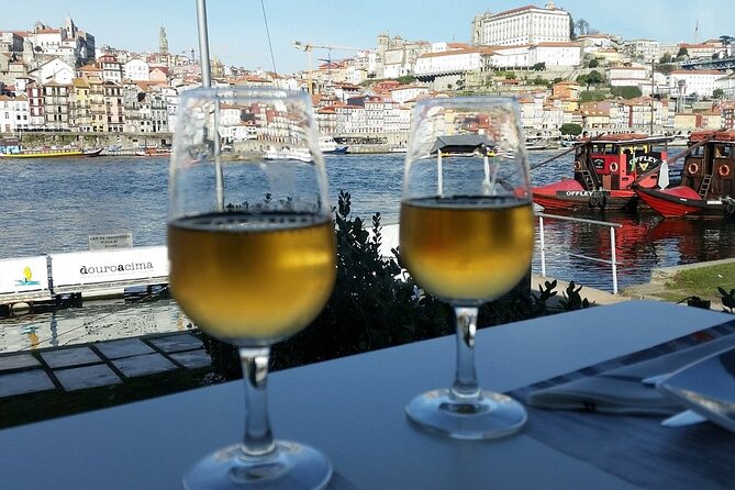 Exclusive VW Kombi Tour - including Lunch with Port View - Inside the van: how the 23 windows and sunroof change the day