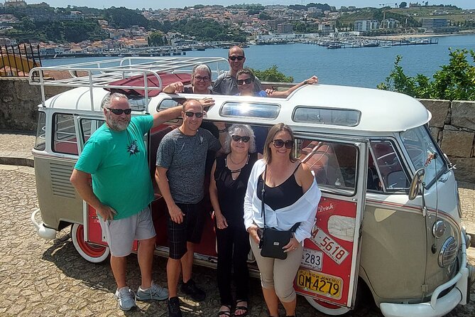 Exclusive VW Kombi Tour - including Lunch with Port View - Viewpoints you will remember: Virtudes, S. Bento da Vitória, Jardim do Morro, Serra do Pilar