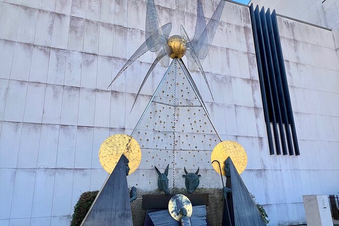 Explore Our Lady of Fatima Tour at the Heart of Portugal - Rosary Basilica: neo-Baroque beauty and the tombs of the visionaries