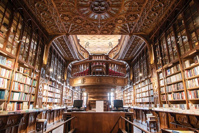 Explore Porto’s Art and Culture with a Local - Why Porto street art works better with a local guide