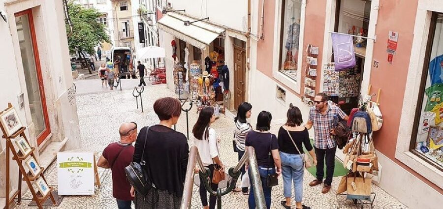 Fátima and Coimbra Private Tour - Historic Center Fátima Lunch, and How to Use Your Free Time Wisely