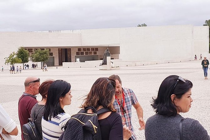 Fátima & Coimbra: Full Day Private Tour from Porto - Basilica of Our Lady of the Rosary: art, burials, and the Rosary focus