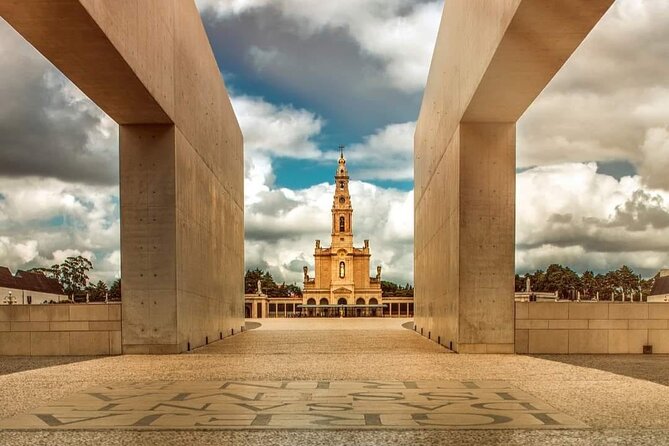 FÁTIMA Private Shrine and Pastorinhos Tour from Porto - The Morning Start: Hotel Pickup at 8:30