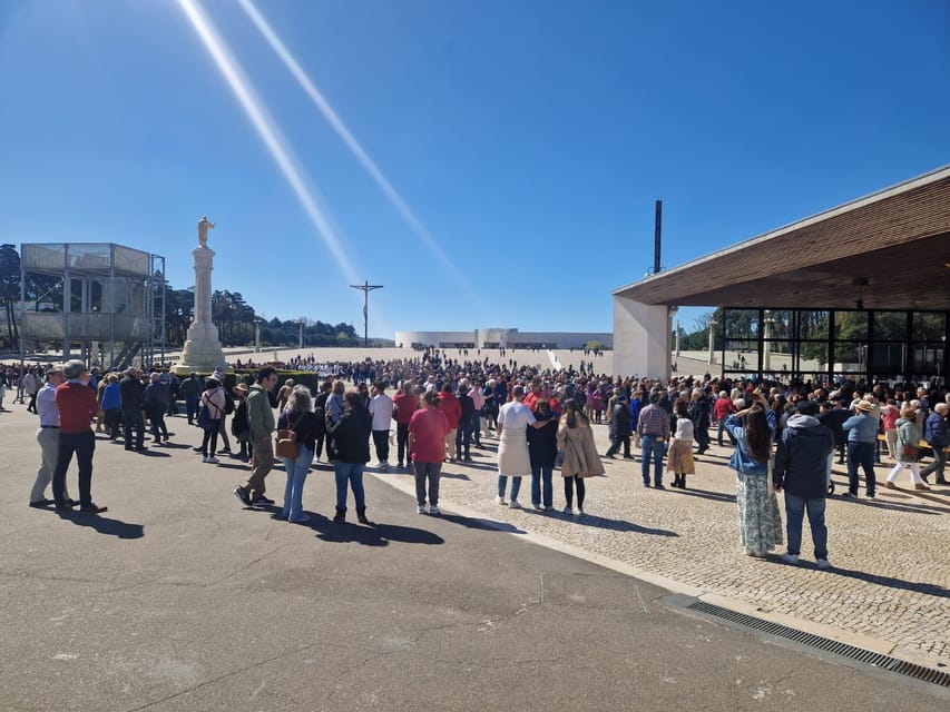 Fatima Sanctuary and Pastorinhos Village Day Trip from Porto - Basilica of the Most Holy Trinity: a major stop without over-promising time