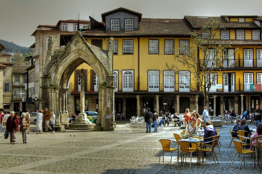 From Oporto: Guimarães Tour (4Hours) - Half Day - Price and value: what you pay for (and what you don’t)